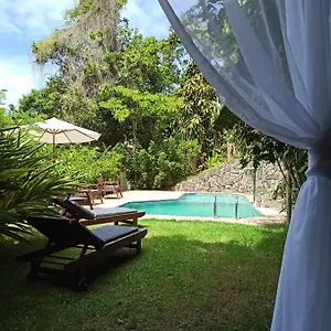 https://pousada-cocar.hotelsportoseguro.com